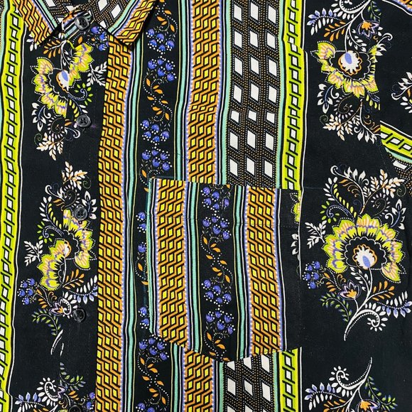 June Bloom button up - Picture 5 of 6